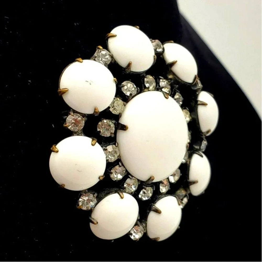 White Milk Glass Brooch Clear Rhinestone Round Pin Spring Summer Bride 1960s Vtg